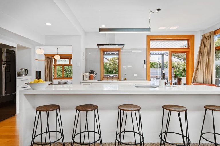 Photo of property in 152 Clyde Road, Burnside, Christchurch, 8053