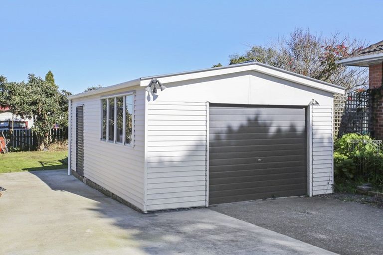Photo of property in 25 Mcannalley Street, Manurewa East, Auckland, 2102