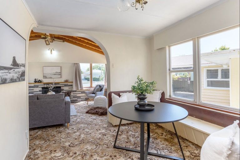 Photo of property in 210 Belvedere Road, Carterton, 5713