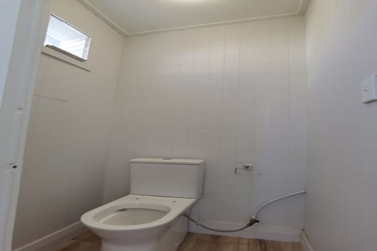 Photo of property in 1 Valentine Street, Papakura, 2110