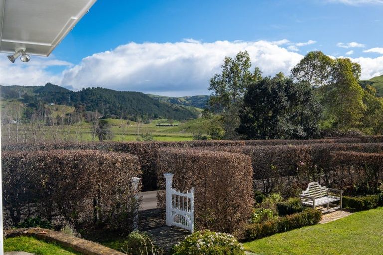 Photo of property in 339 Seafield Road, Eskdale, Napier, 4182