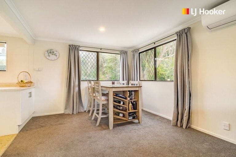 Photo of property in 27 Glenross Street, Glenross, Dunedin, 9011