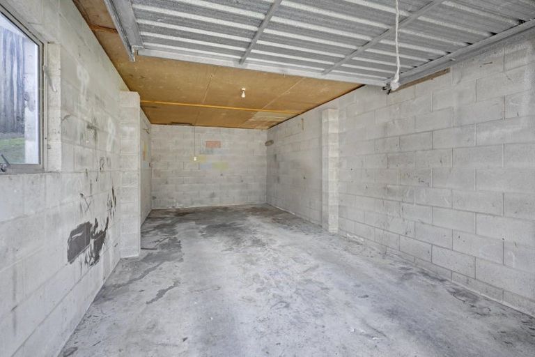 Photo of property in 5d Bromley Place, Westown, New Plymouth, 4310