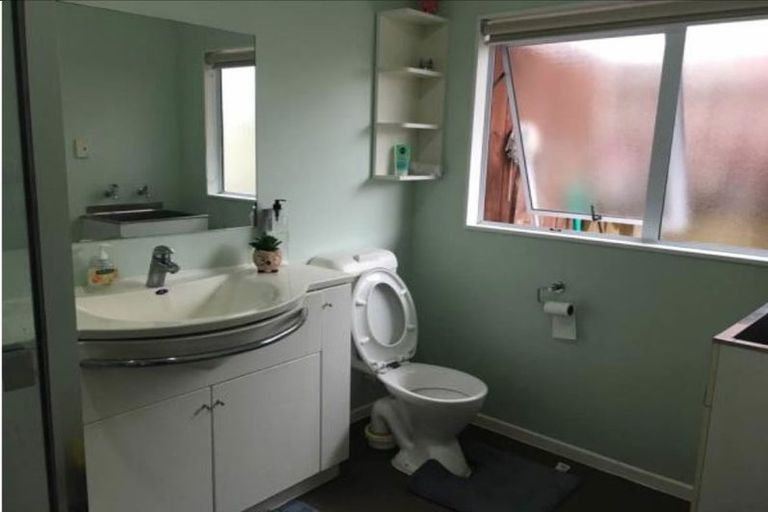 Photo of property in 307 Don Buck Road, Massey, Auckland, 0614