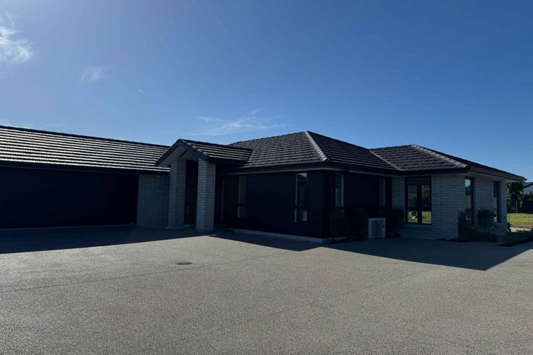 Photo of property in 9 Richfield Drive, Waikiwi, Invercargill, 9810