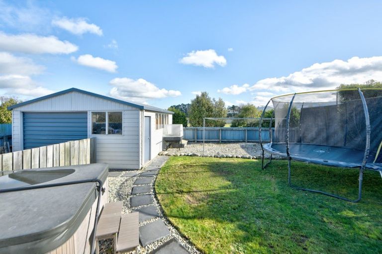 Photo of property in 105 Robertson Street, Gore, 9710