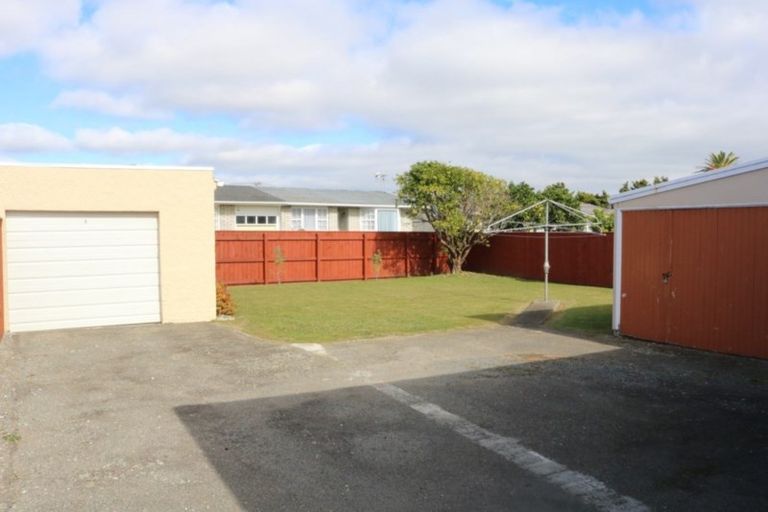 Photo of property in 8 Lincoln Place, Levin, 5510