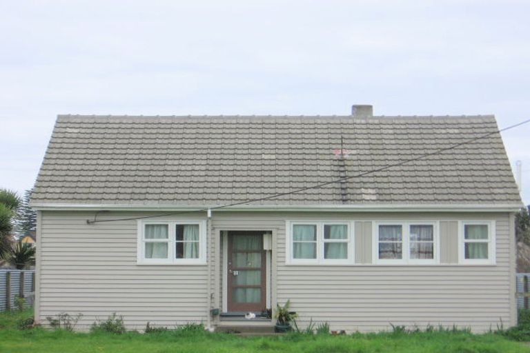 Photo of property in 27 Whyte Street, Foxton, 4814