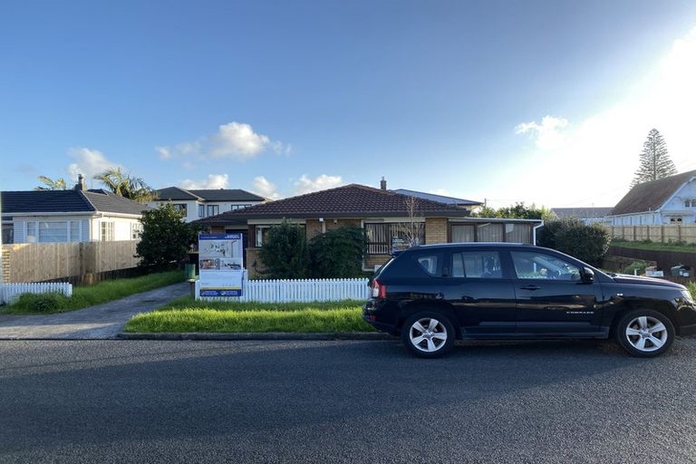 Photo of property in 1/13 Landscape Road, Papatoetoe, Auckland, 2025