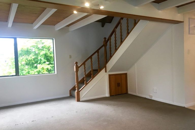 Photo of property in 1/11 Taipari Road, Te Atatu Peninsula, Auckland, 0610