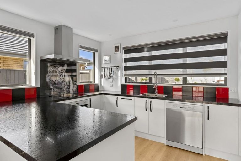 Photo of property in 39 Tara Crescent, Woodend, 7610