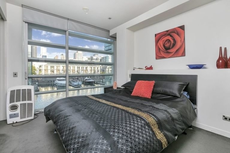 Property details for Stratis Apartments At Lighter Quay, 305/83 Halsey