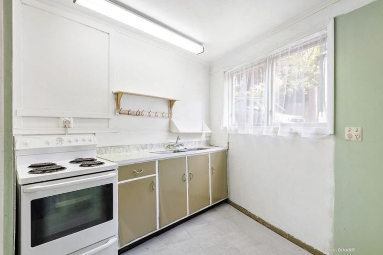 Photo of property in 200 Sydney Street West, Thorndon, Wellington, 6011