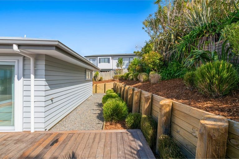 Photo of property in 63 Landmark Terrace, Orewa, 0931