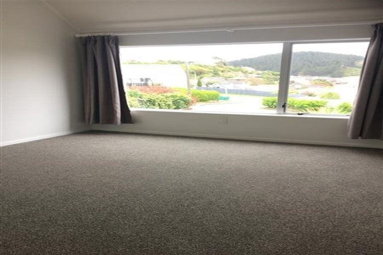 Photo of property in 8a Alister Way, Churton Park, Wellington, 6037