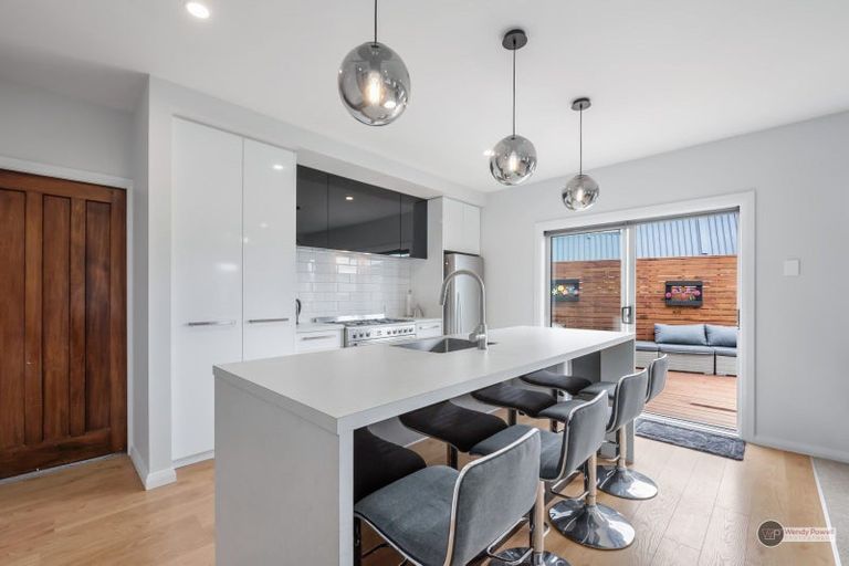 Photo of property in 44 Hardy Street, Waterloo, Lower Hutt, 5011