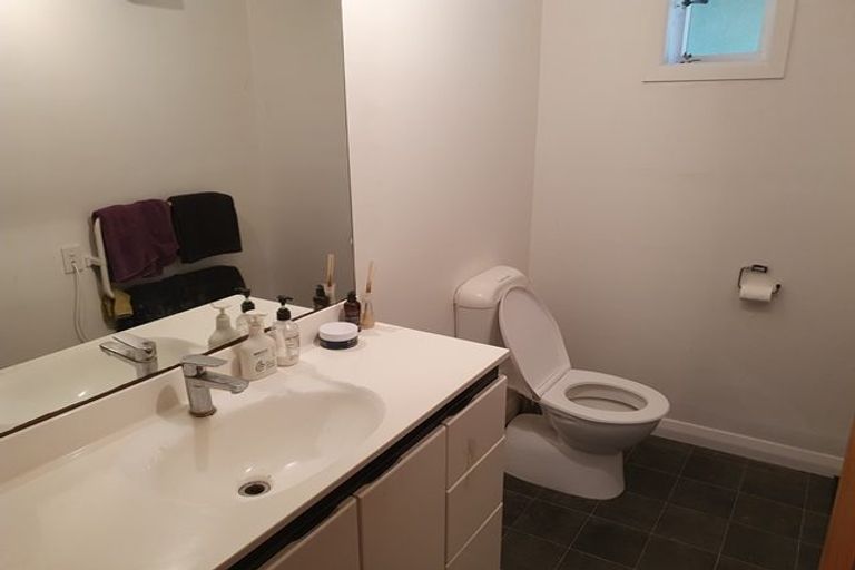 Photo of property in 113a Grafton Road, Roseneath, Wellington, 6011