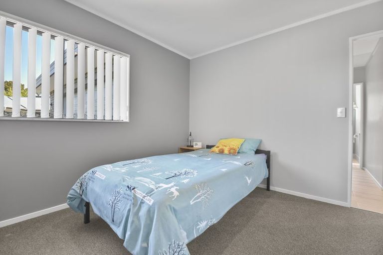 Photo of property in 96 Brian Crescent, Stanmore Bay, Whangaparaoa, 0932