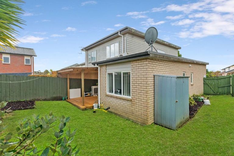 Photo of property in 65 Brashier Circle, Sunnyvale, Auckland, 0612