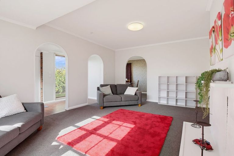 Photo of property in 59 Weston Avenue, Roslyn, Palmerston North, 4414