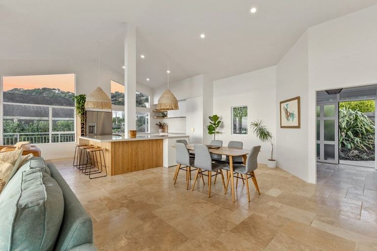 Photo of property in 77 Waitea Road, Muriwai, 0881