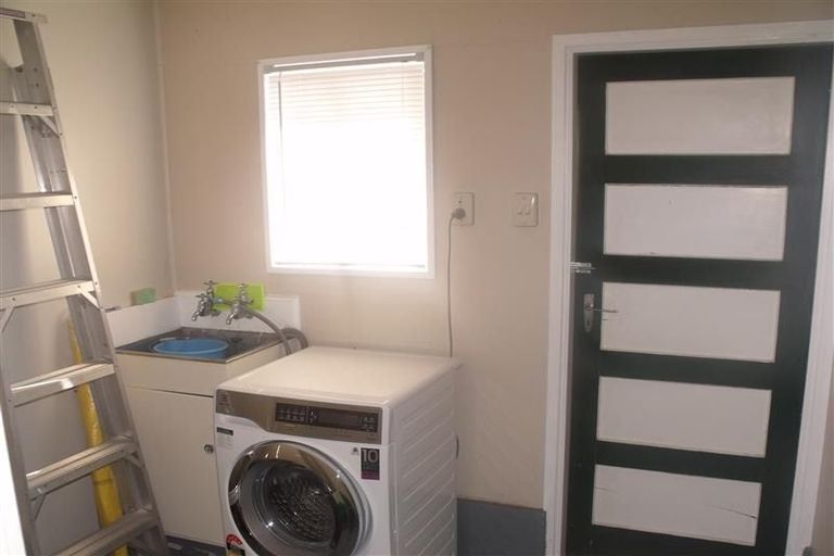 Photo of property in 2/24 Coventry Avenue, Tamatea, Napier, 4112