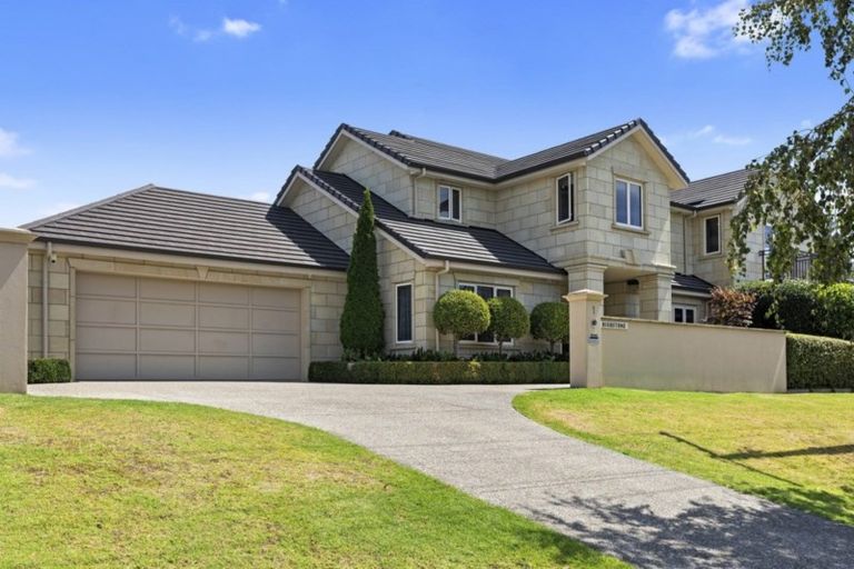 Photo of property in 1 Edgecumbe Road, Tauranga, 3110