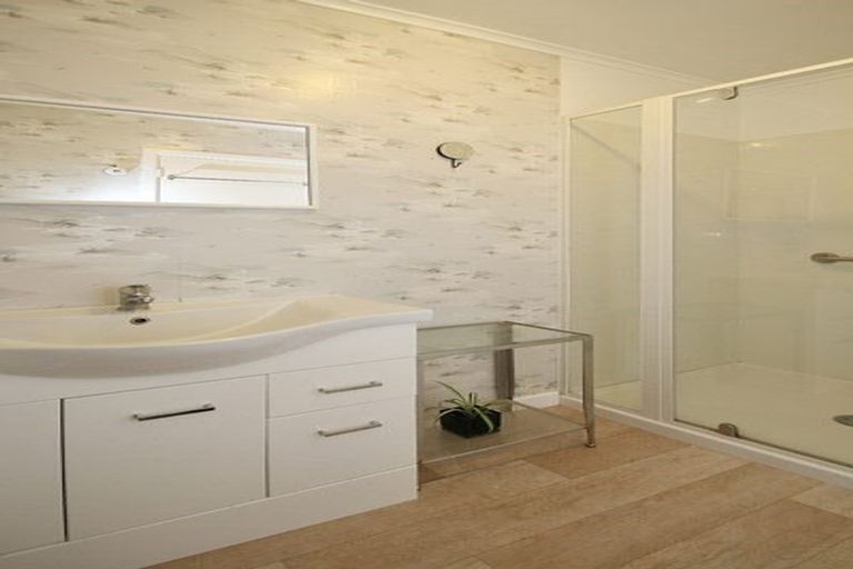 Photo of property in 1/1 Pukeko Lane, Brookfield, Tauranga, 3110