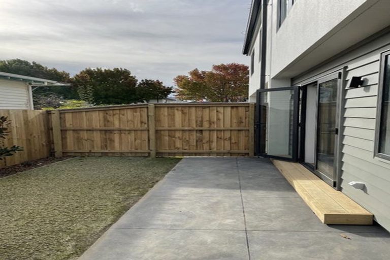 Photo of property in 2/112 Burke Street, Sydenham, Christchurch, 8023