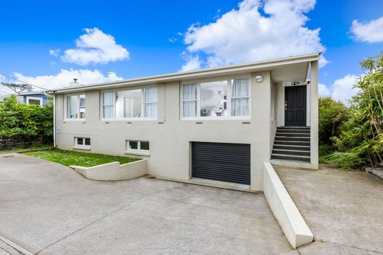 Photo of property in 103 Sunrise Avenue, Murrays Bay, Auckland, 0630