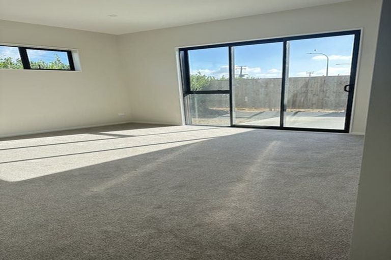 Photo of property in 6 Benjamin Place, Clevedon, 2582