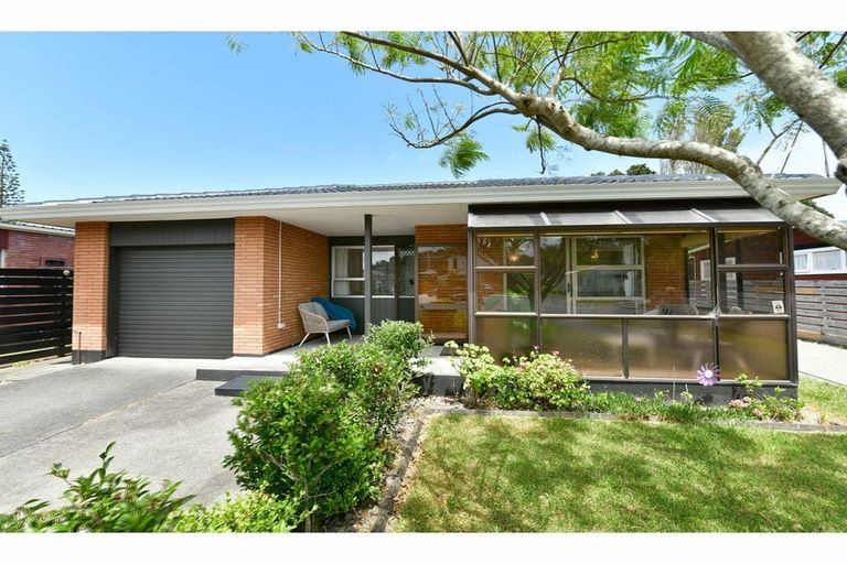 Photo of property in 8 Manuka Street, Orewa, 0931
