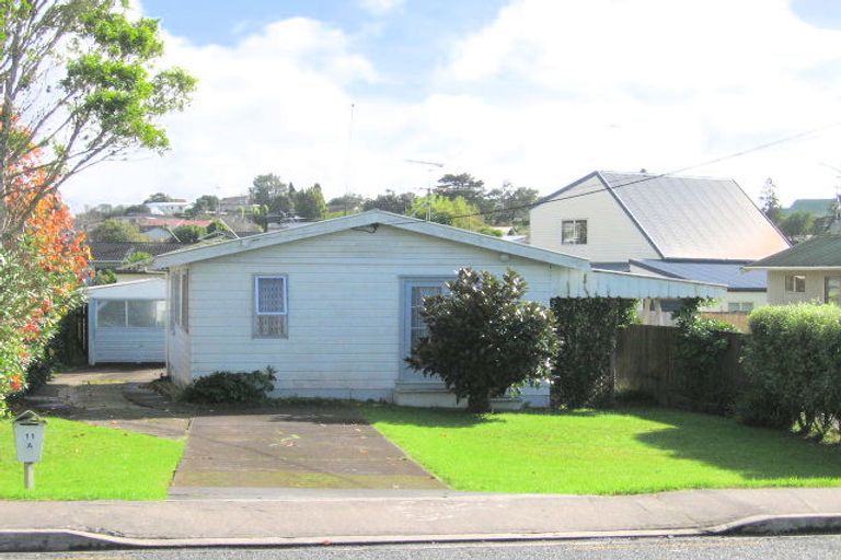 Photo of property in 11a Bay Street, Red Beach, 0932