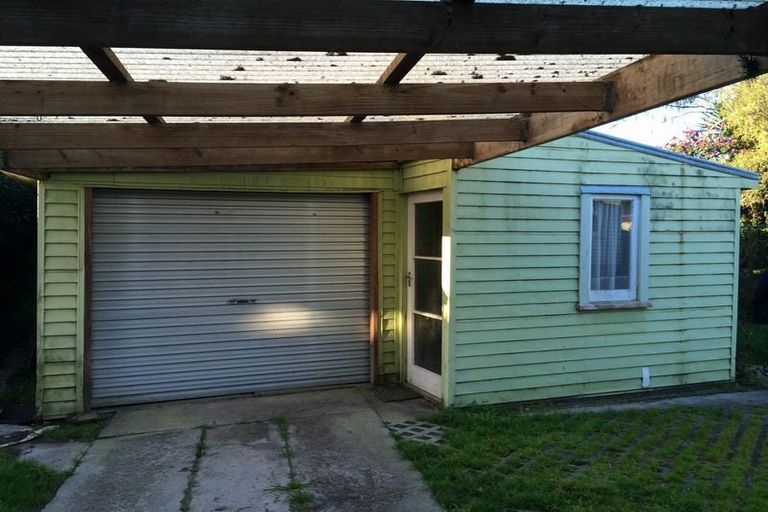 Photo of property in 45 Miro Street, New Lynn, Auckland, 0600