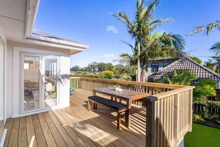 Photo of property in 2/16 Kenmure Avenue, Forrest Hill, Auckland, 0620