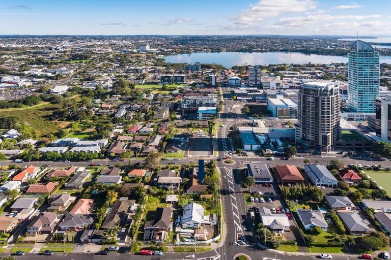 Photo of property in 1/7 Burns Avenue, Takapuna, Auckland, 0622