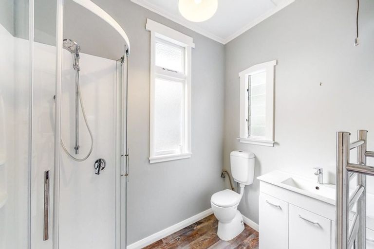 Photo of property in 39 Mornington Road, Brooklyn, Wellington, 6021