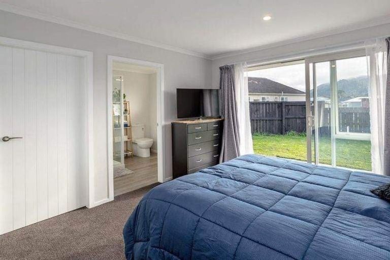 Photo of property in 4 Mckerrow Place, Featherston, 5710