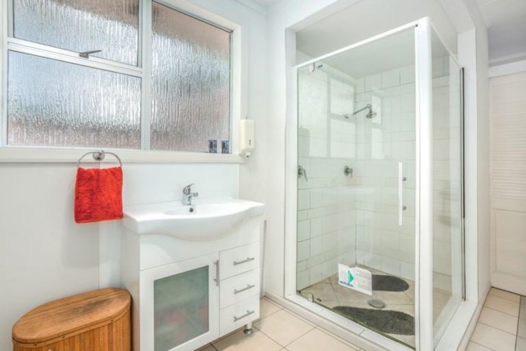 Photo of property in 6 Patiki Place, Titahi Bay, Porirua, 5022