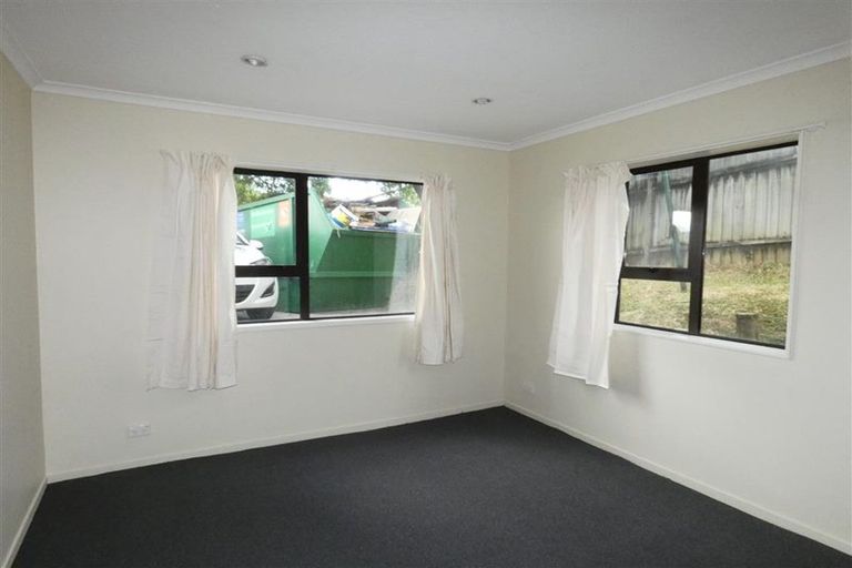 Photo of property in 19 Virgo Place, Glen Eden, Auckland, 0602