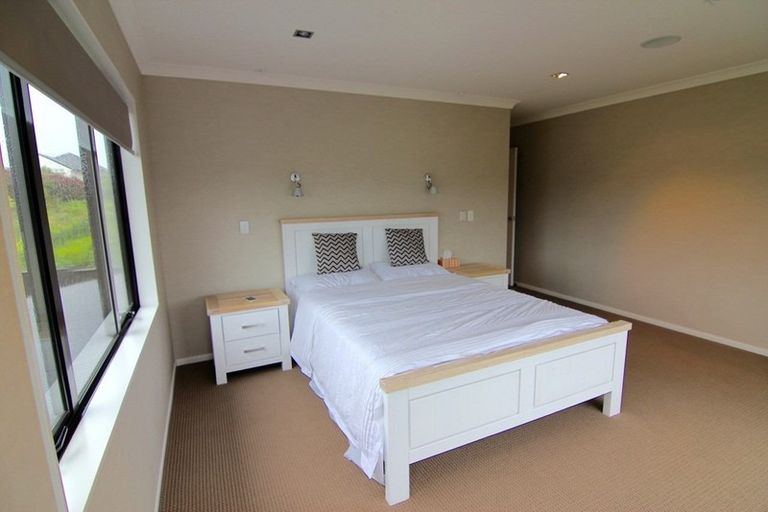 Photo of property in 75 Laurel Oak Drive, Schnapper Rock, Auckland, 0632