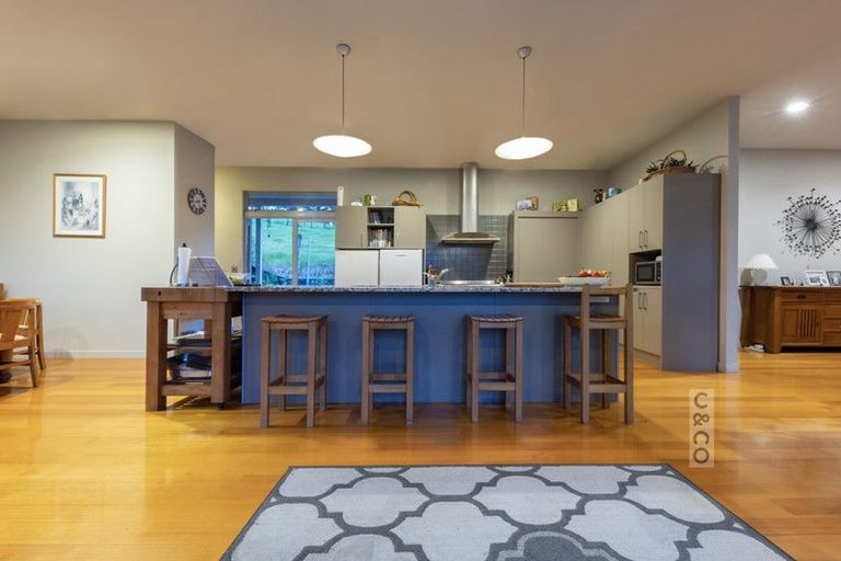 Photo of property in 589 Inland Road, Helensville, 0875