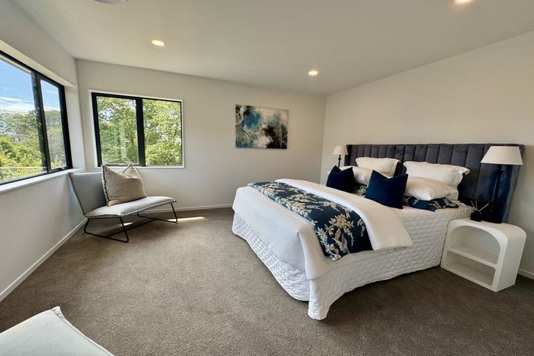 Photo of property in 72 Arran Drive, Orewa, 0931