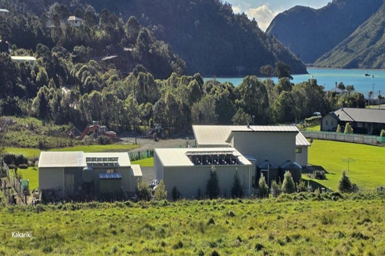 Photo of property in 118 Renata Road, Okiwi Bay, 7193
