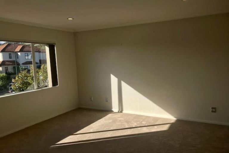 Photo of property in 29 Coachman Drive, Flat Bush, Auckland, 2016