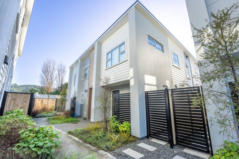 Photo of property in 39 Mcgrath Way, Taita, Lower Hutt, 5011