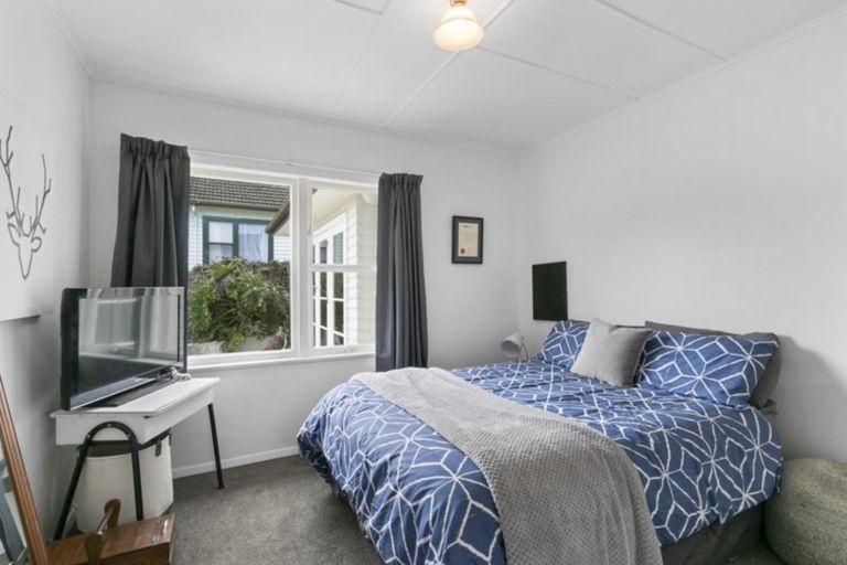 Photo of property in 61 Coast Road, Wainuiomata, Lower Hutt, 5014