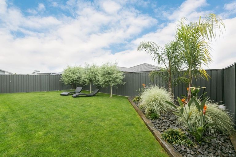 Photo of property in 19 Percy Berry Place, Havelock North, 4130