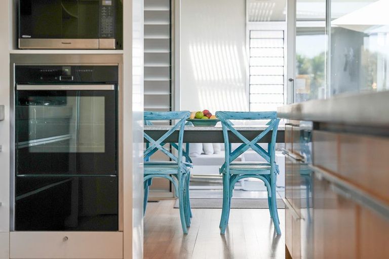 Photo of property in 4 Frances Street, Waikanae Beach, Waikanae, 5036