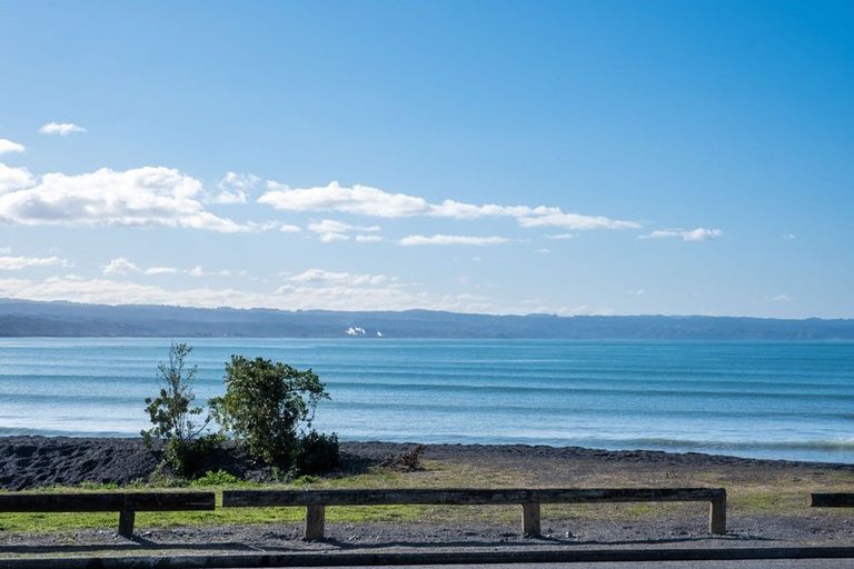 Photo of property in 3/16 Charles Street, Westshore, Napier, 4110